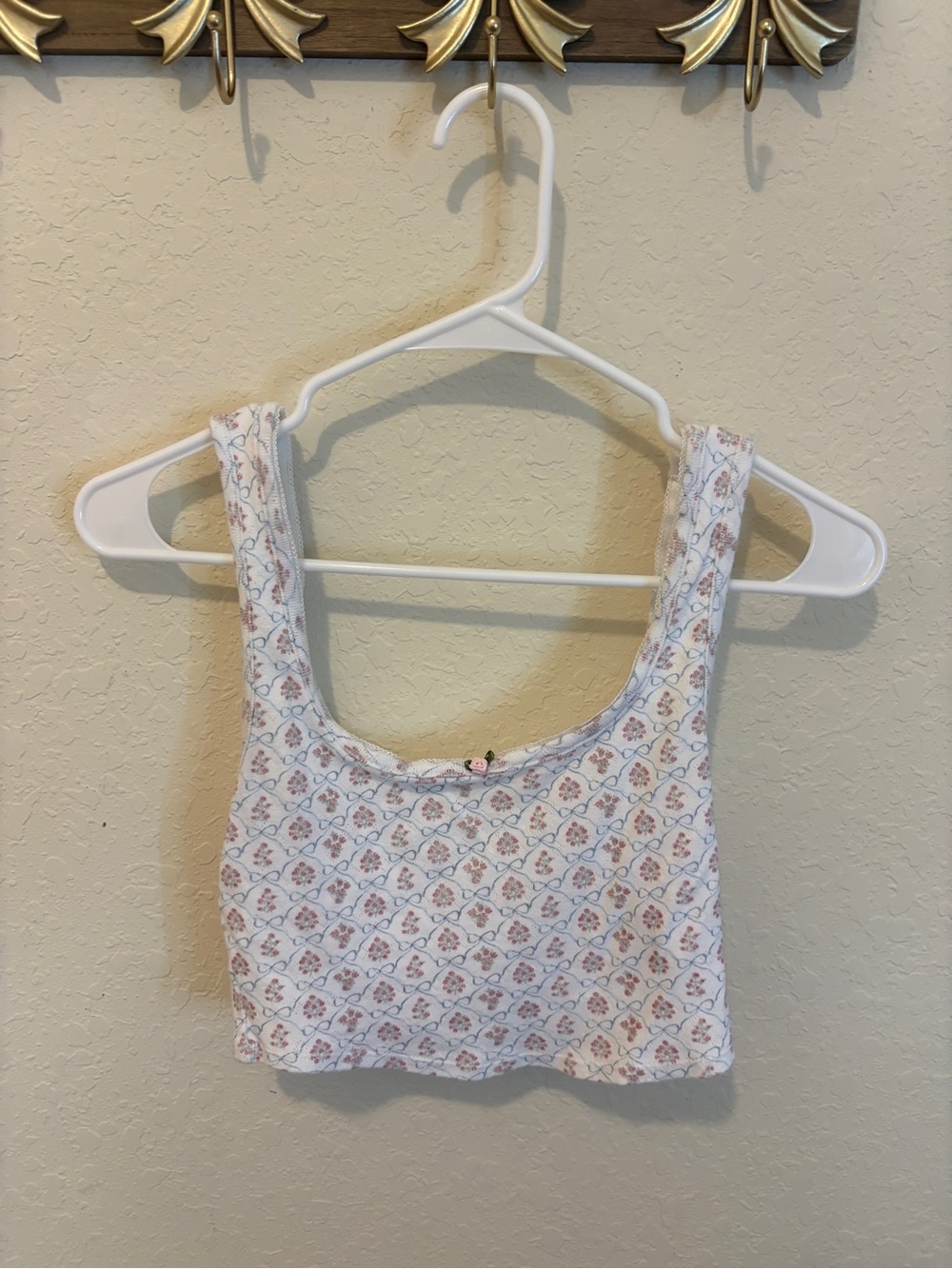 PacSun White Cropped Tank with Pink Floral Print